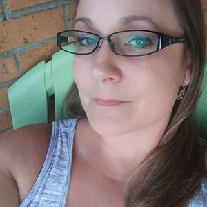 Meet your Posher, Thelda